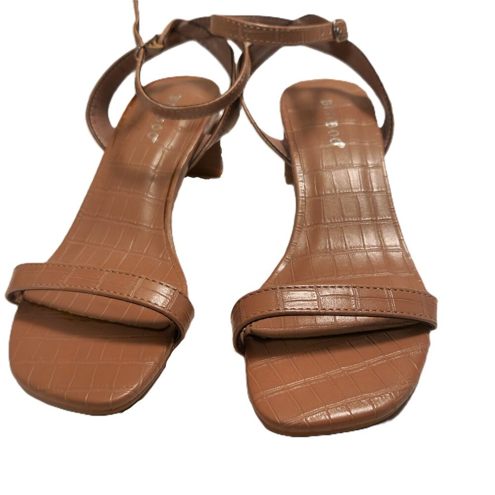 ❤️ 4/$20  Bamboo sandals Women's 6 / 36 Ankle straps Mauve tan neutral textured